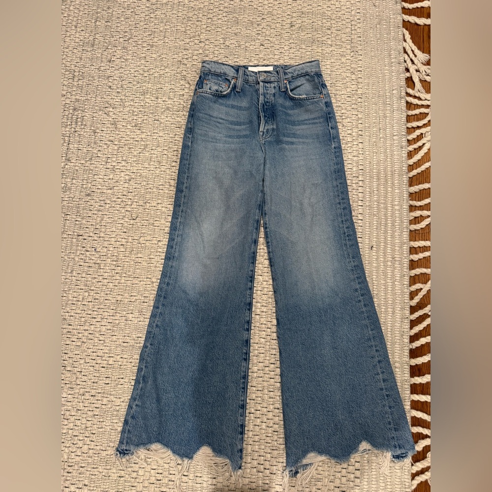 Mother Tomcat jeans. Wash: look before you leap. EUC Sz 24